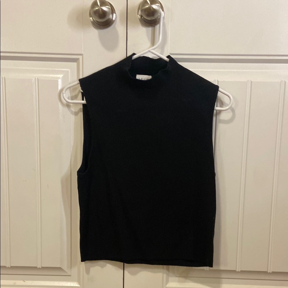 Le Lis Black Sleeveless Tank Top